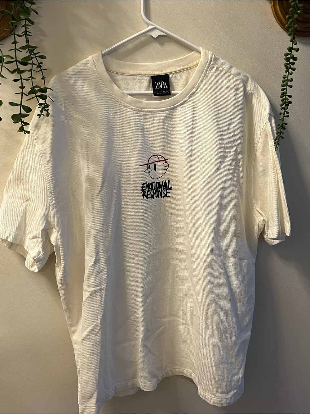 Zara Cream Short Sleeve Tee with Red Graphic